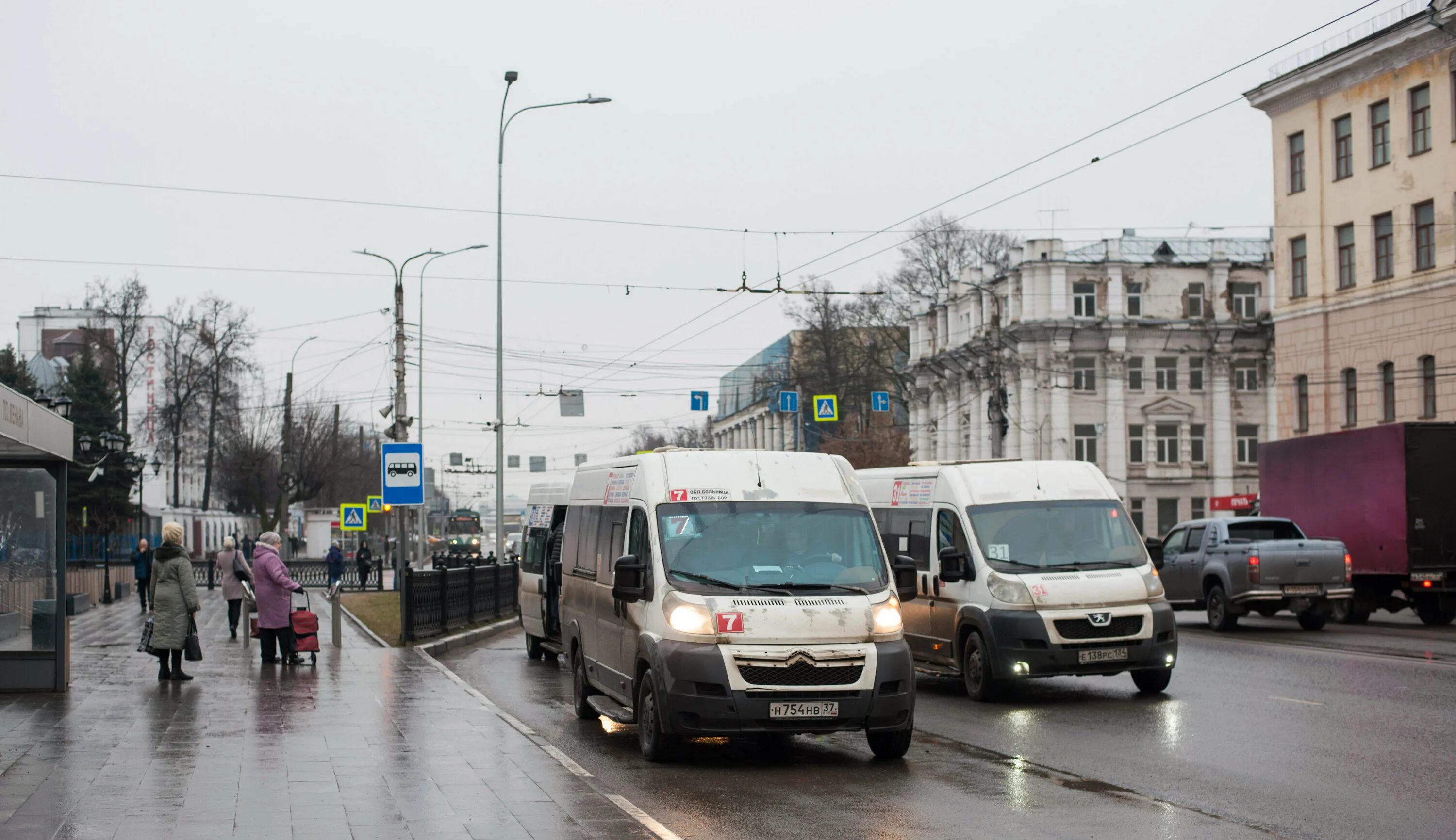 Автобусы Иваново. 7 Автобус Иваново. Иваново Лежнево автобус. Автовокзал Лежнево Иваново. Русская 7 автобус