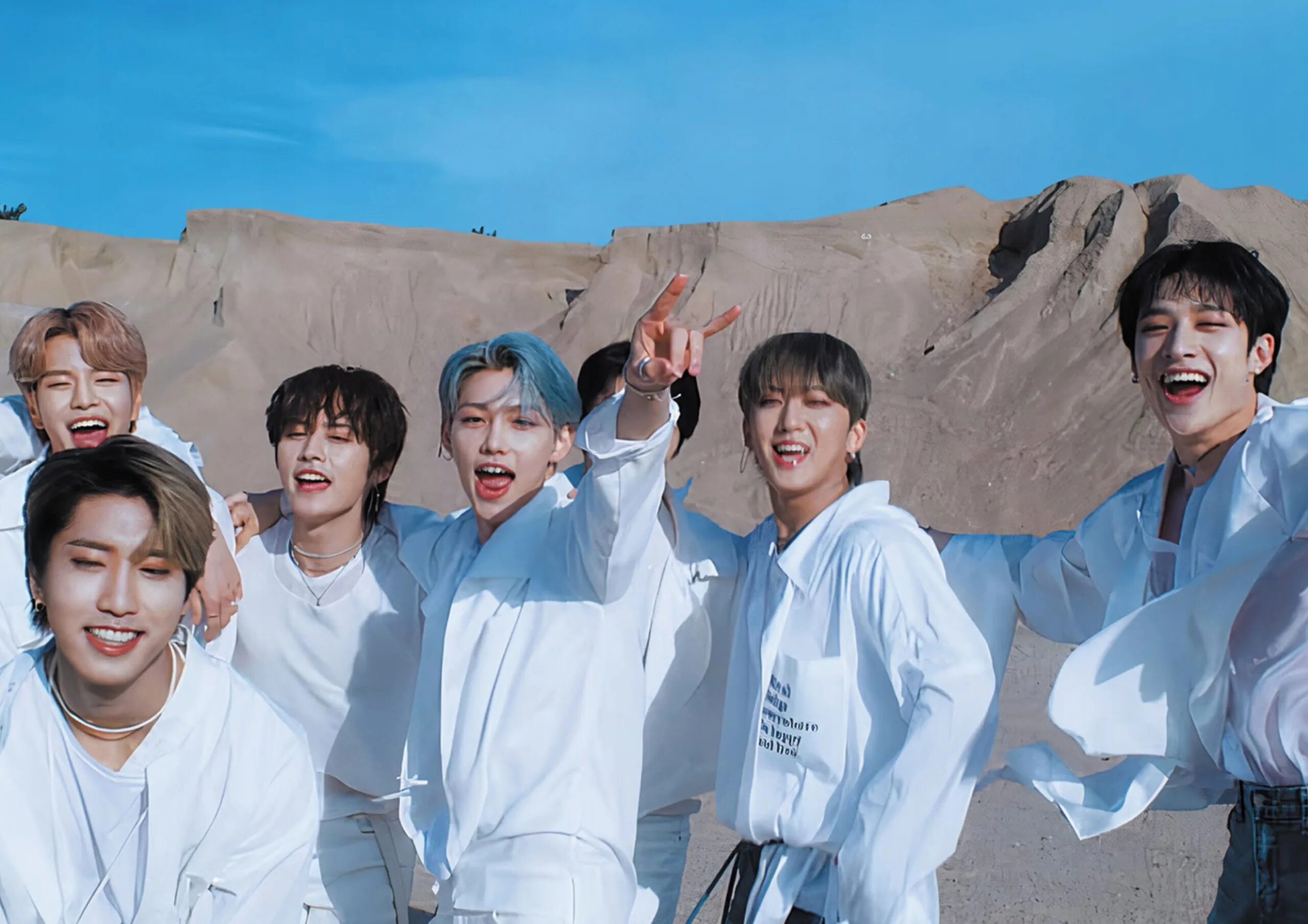 Stray kids side effects. Taste stray kids текст. Mountains stray kids mp3. Группа stray kids мэниак. Группа stray kids.