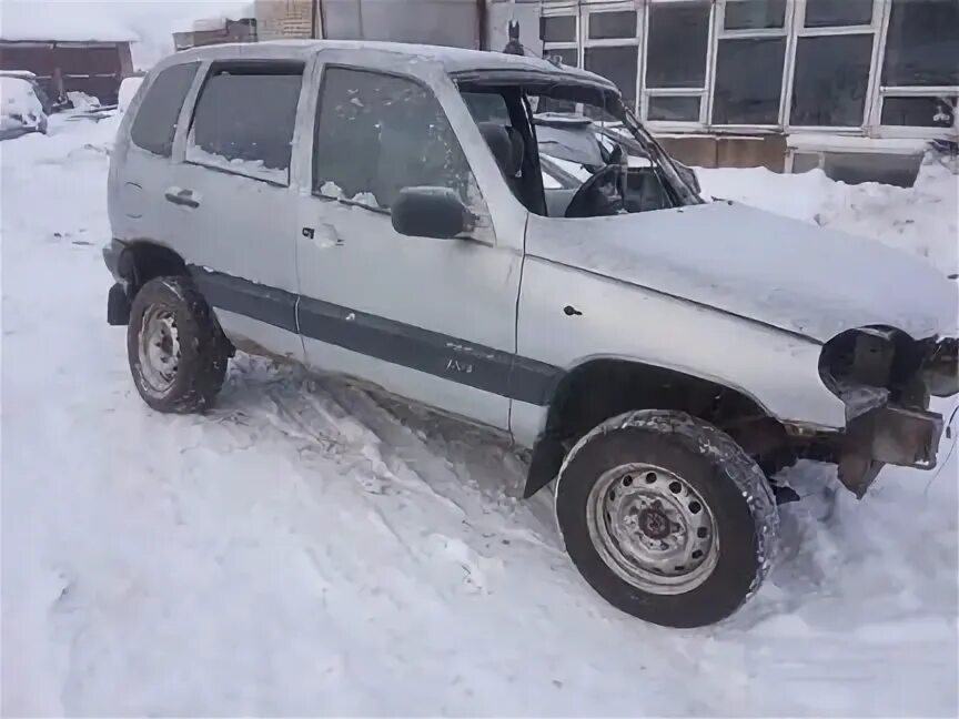 Запчасти 2123. Авторазборка машины Нива. На разборку за запчастями для ВАЗ 2123.