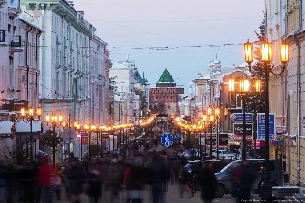 Население нижнего новгорода области. Нижний Новгород население. Город Нижний Новгород население. Нижний Новгород 90-е. Нижний Новгород наеелнме.