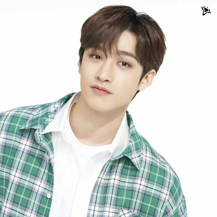 Рост чана из stray kids. Бан чан из stray kids. Банчан стрэй. Кристофер чан 2020. Бан чан из stray kids эстетика.