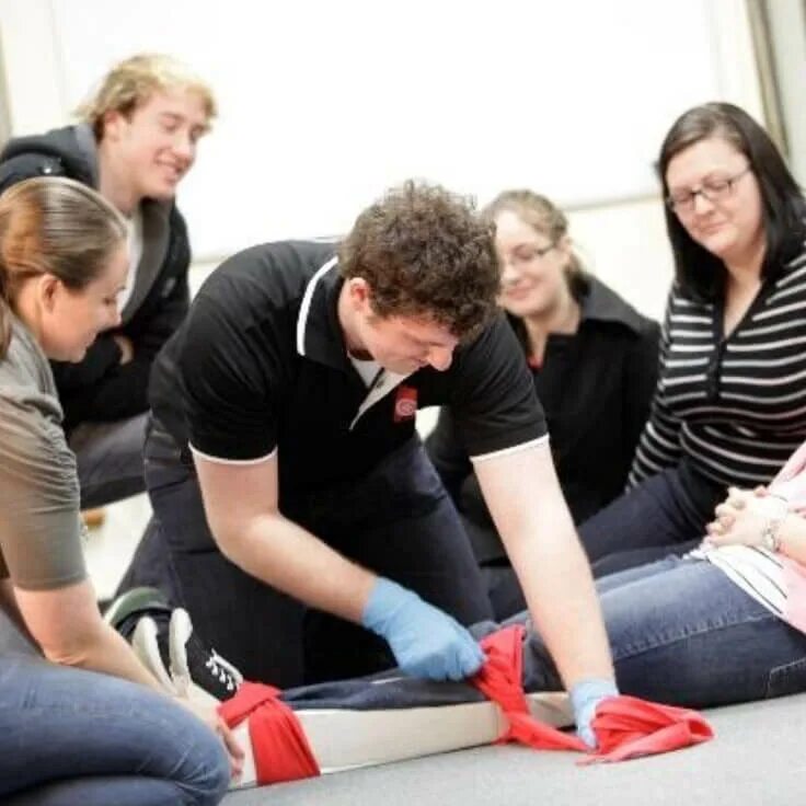 Помощь в подготовке для регистрации картинки. Aid course. Aid course. Aid course. Аптека фон.