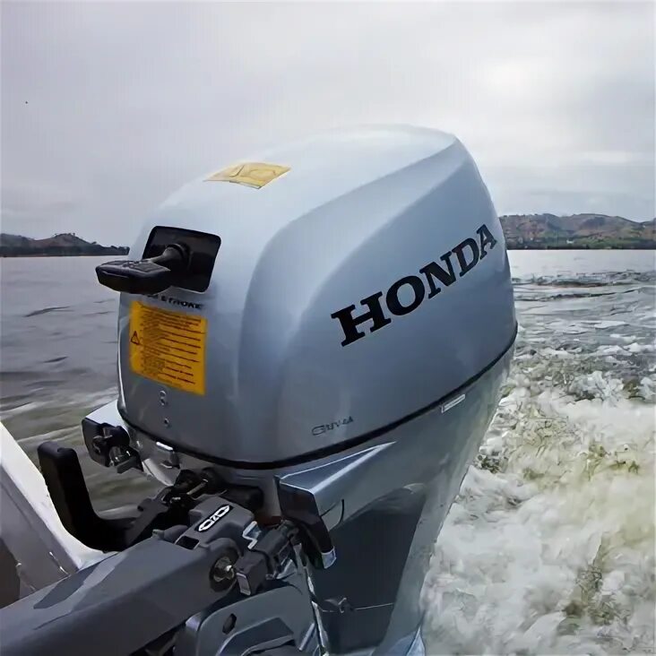 Шильдик honda bf30. Вибрационные резинки транца мотора хонда 20. Honda bf20 шилд. Лодочный мотор honda bf20. Лодочный мотор honda bf20dk2 shu.