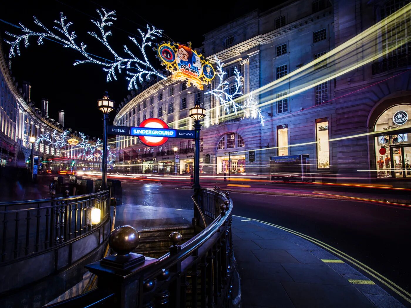 Ночные улицы Лондона. Улицы Лондона ночью. Ночная улица Англии. Великобритания ночью. London lights
