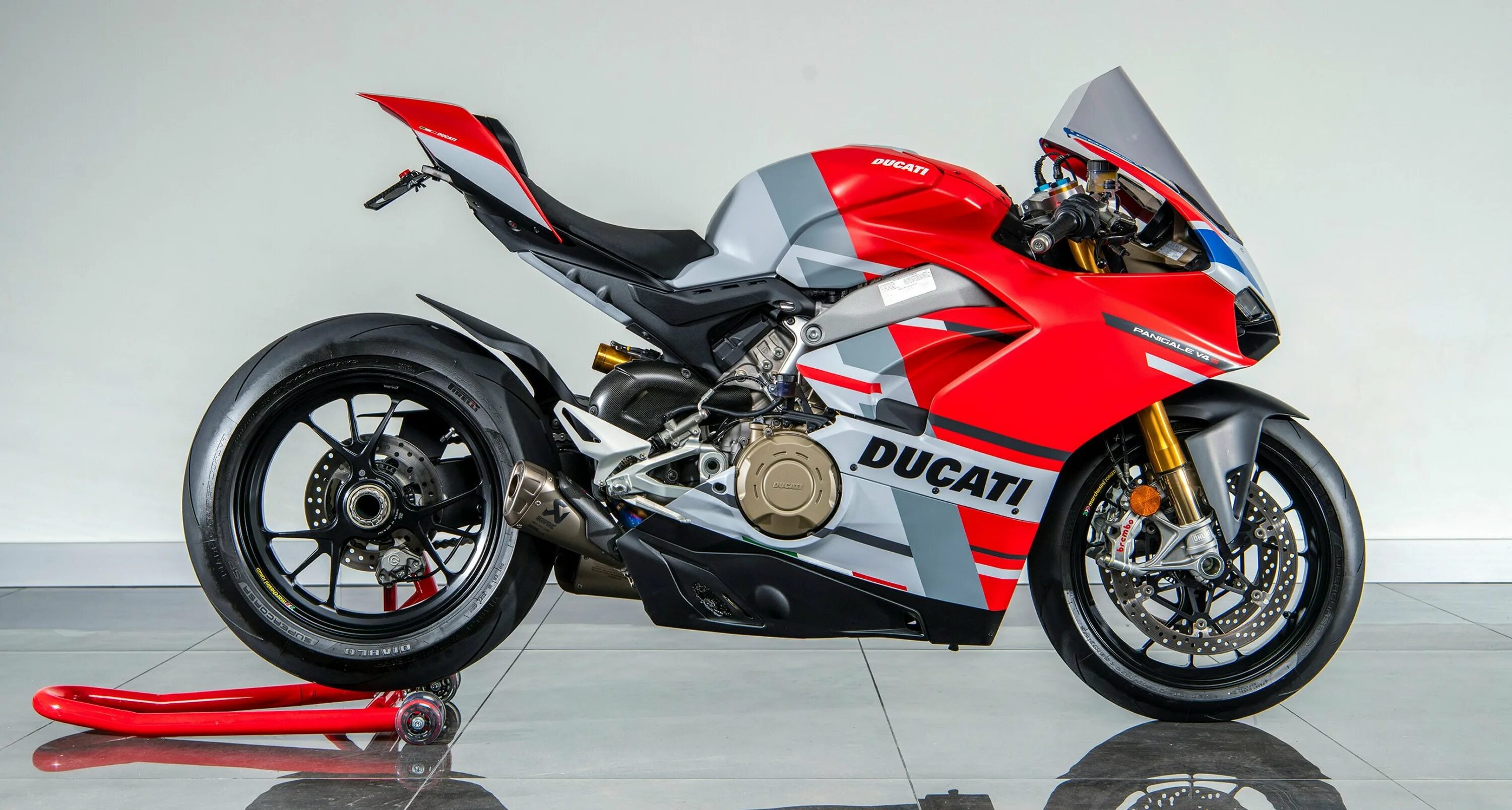 мотоцикл ducati streetfighter v4. 4. мотоцикл ducati panigale v4. V 4. 4.