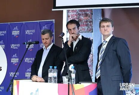 Директор мр групп