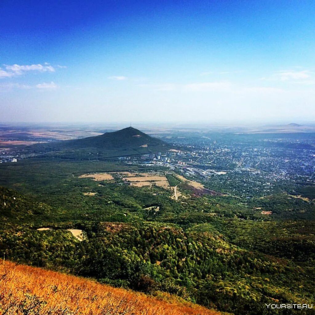 Гора машук минеральные воды. Гора бештау минеральные воды. Гора машук в пятигорске. Гора бештау ставропольский край. Гора бештау минеральные воды.