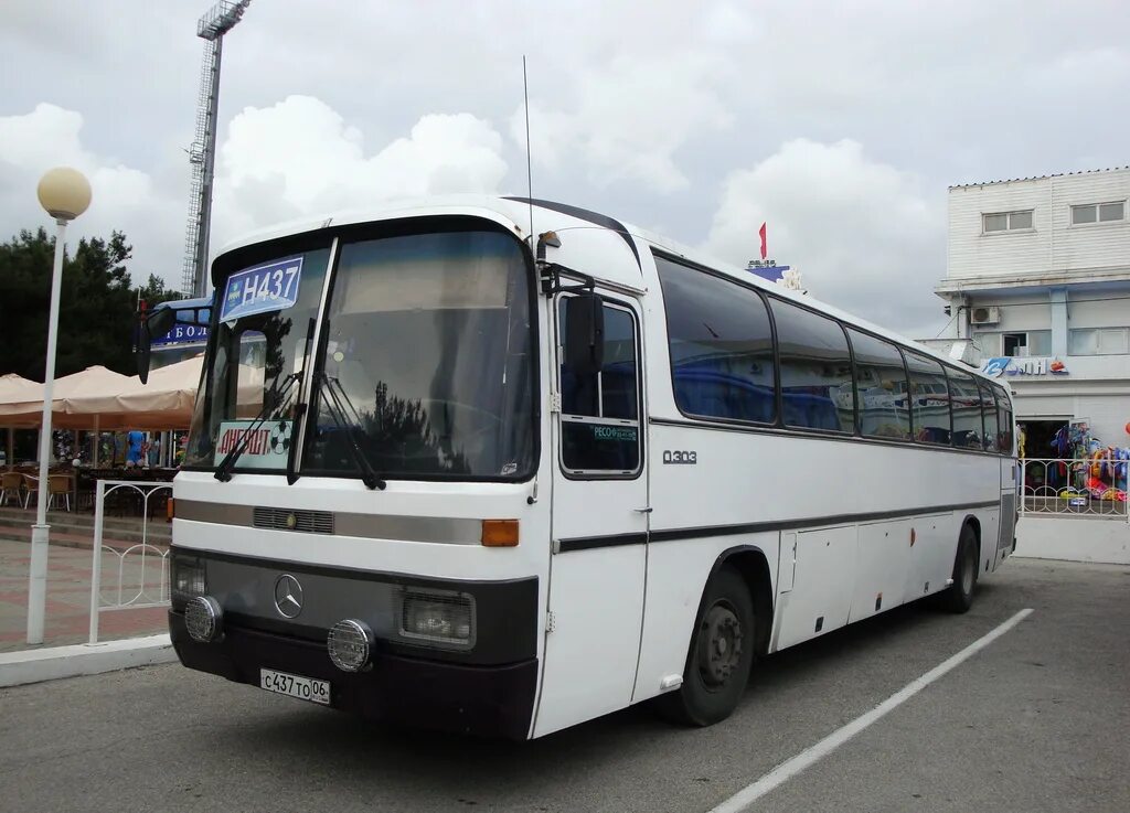 Москва назрань автобус контакты. Автобусы Ингушетии. Автобус Назрань. Автобусы Ингушетии новые. Москва Ингушетия автобус.