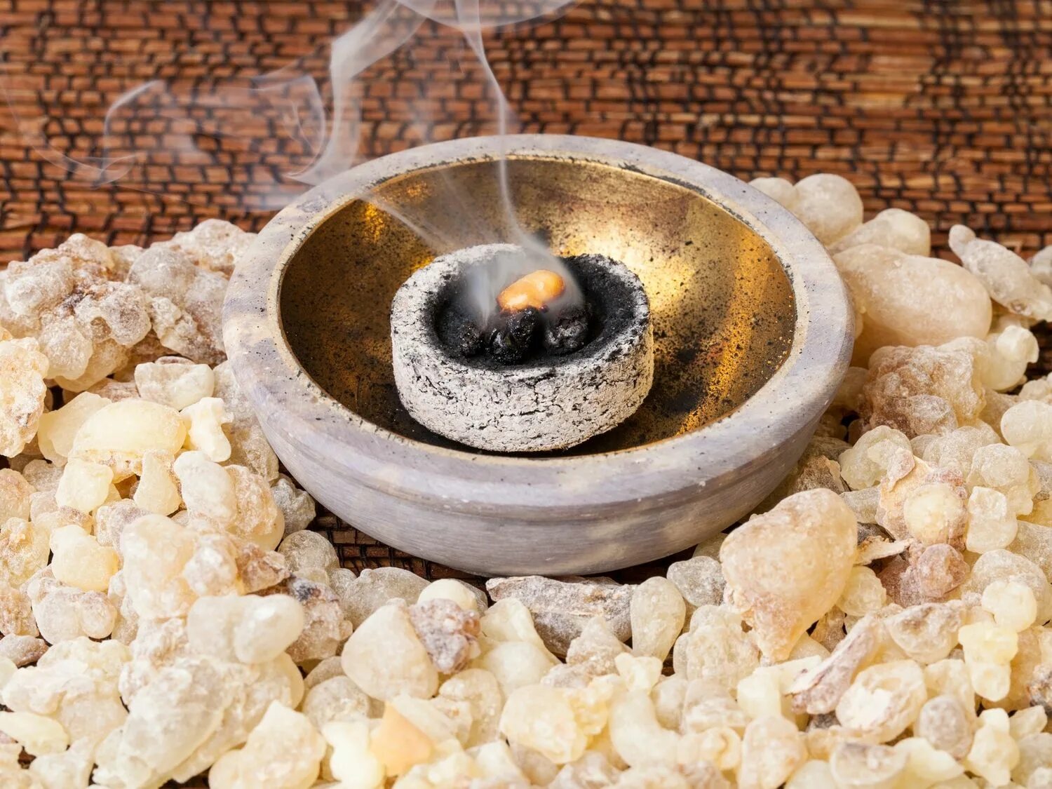 Ладан Frankincense (Ладан) Ароматика. Ладан смола. Смола олибанум. Фимиам смолы.