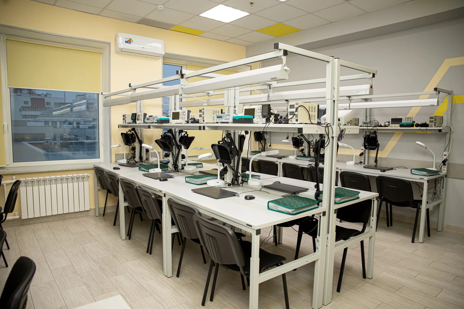 швейцарские фирмы лабораторного оборудования. тусур управление в технических системах. полный пилотажно навигационный комплекс. система приточно-вытяжной вентиляции mira 16-c1-y3. приточно-вытяжная система вентиляции лаборатории.