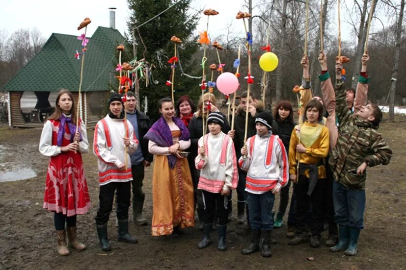 Сороки праздник славянские народные праздники. Фольклорный праздник Жаворонки. Сороки праздник. Народный праздник сороки. Обрядовый праздник Жаворонки.