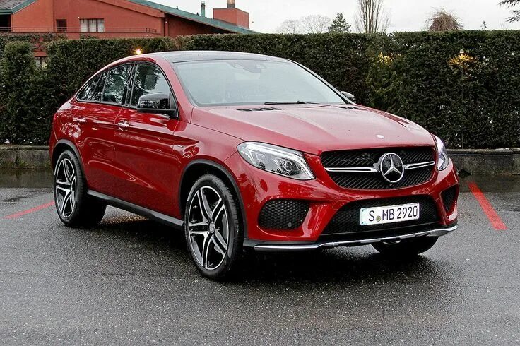 Купить б/у Mercedes-Benz GLA I (X156) 200 1.6 AMT (156 л.с.) бензин робот в Крас