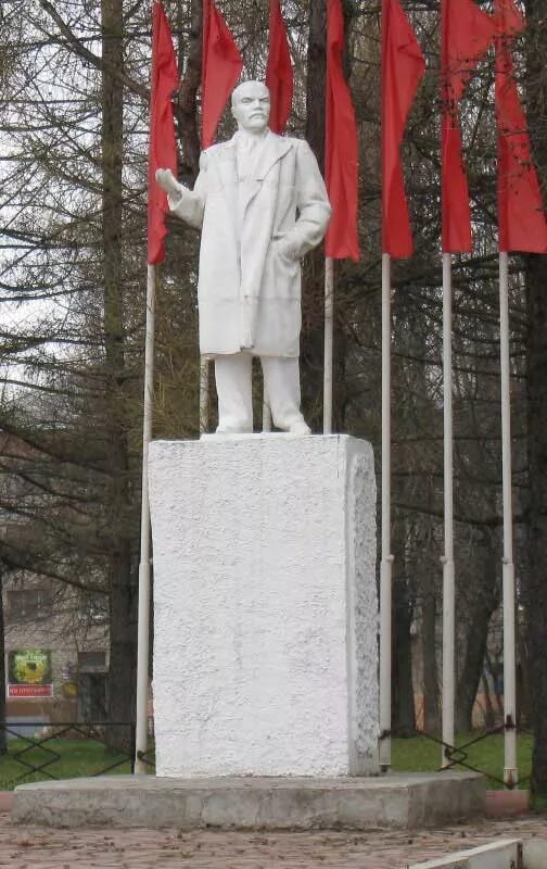 Краснозаводск московская. Памятник в краснозаводске. краснозаводск московская область. город краснозаводск +достопримечательности. краснозаводск московская область достопримечательности.