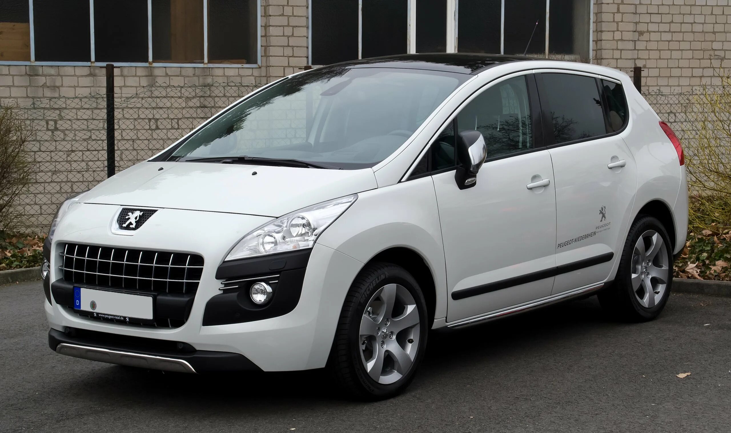Пежо 3008 авито. Пежо 3008 2 поколение рестайлинг. Пежо 3008 1,6. Диски пежо 3008 r18. 225/55 r17 peugeot 3008 2012.