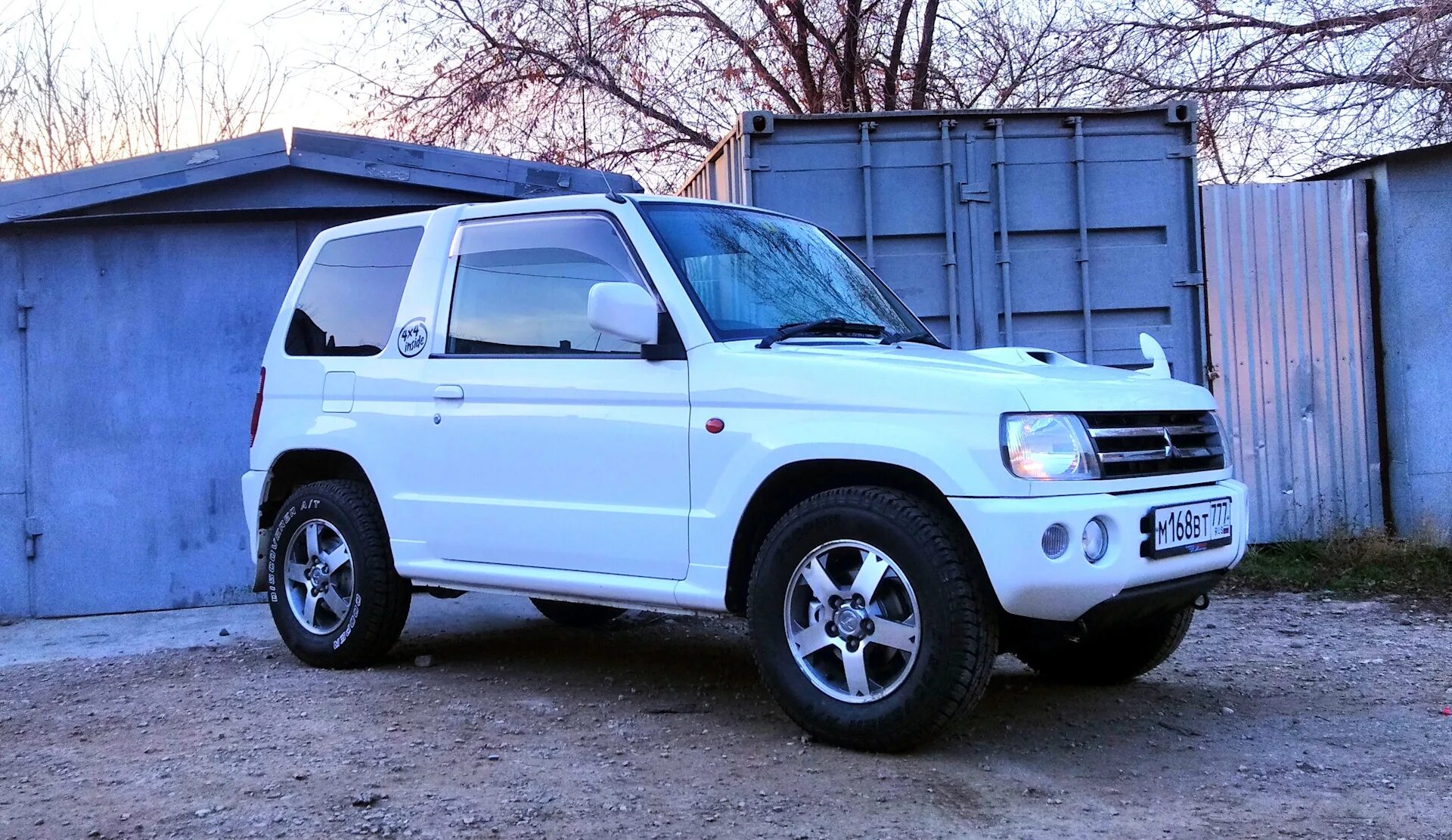 Паджеро мини расход. Мицубиси паджеро мини левый руль. Mitsubishi pajero mini 1997. Паджеро мини 2003 год. Mitsubishi pajero mini ii, 2001.