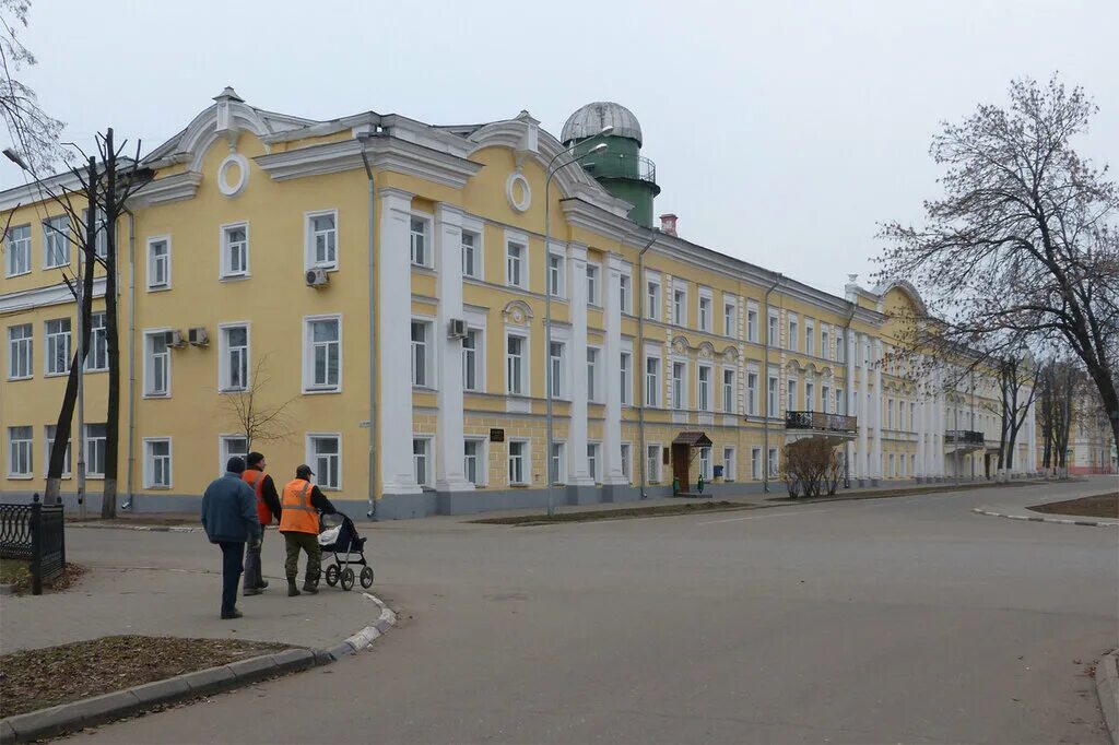 Филиал ярославского медицинского университета в вологде. Ярославская медицинская Академия. Мед Академия Ярославль. Медицинский университет Ярославль главный корпус.