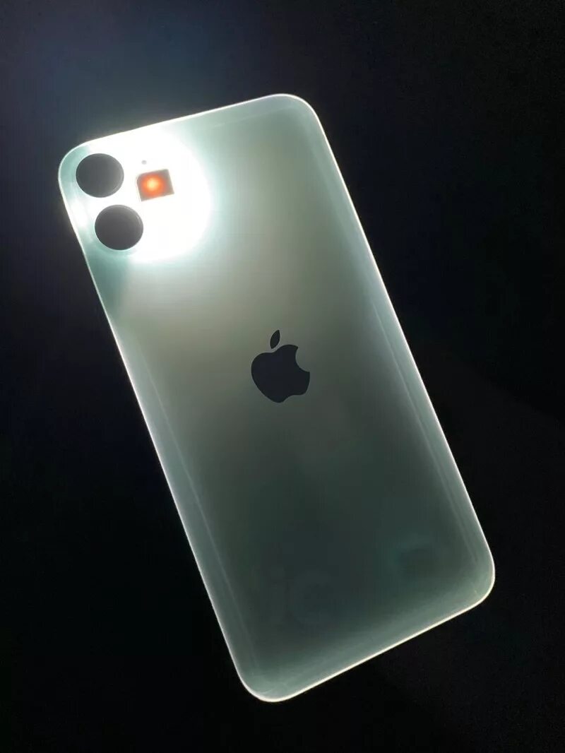 Iphone 11 Pro. Iphone 11 Light. Iphone 11r. Вспышка iphone 11 Pro Max. Айфон 11 ночью