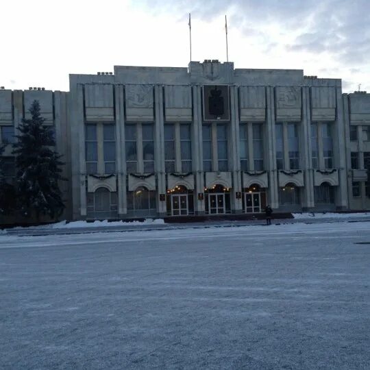 Телефон администрации ярославля. Мэрия города Ярославля. Андропова 6 мэрия города Ярославля. Здание администрации Ярославского района. Мэрия города Ярославля фото.