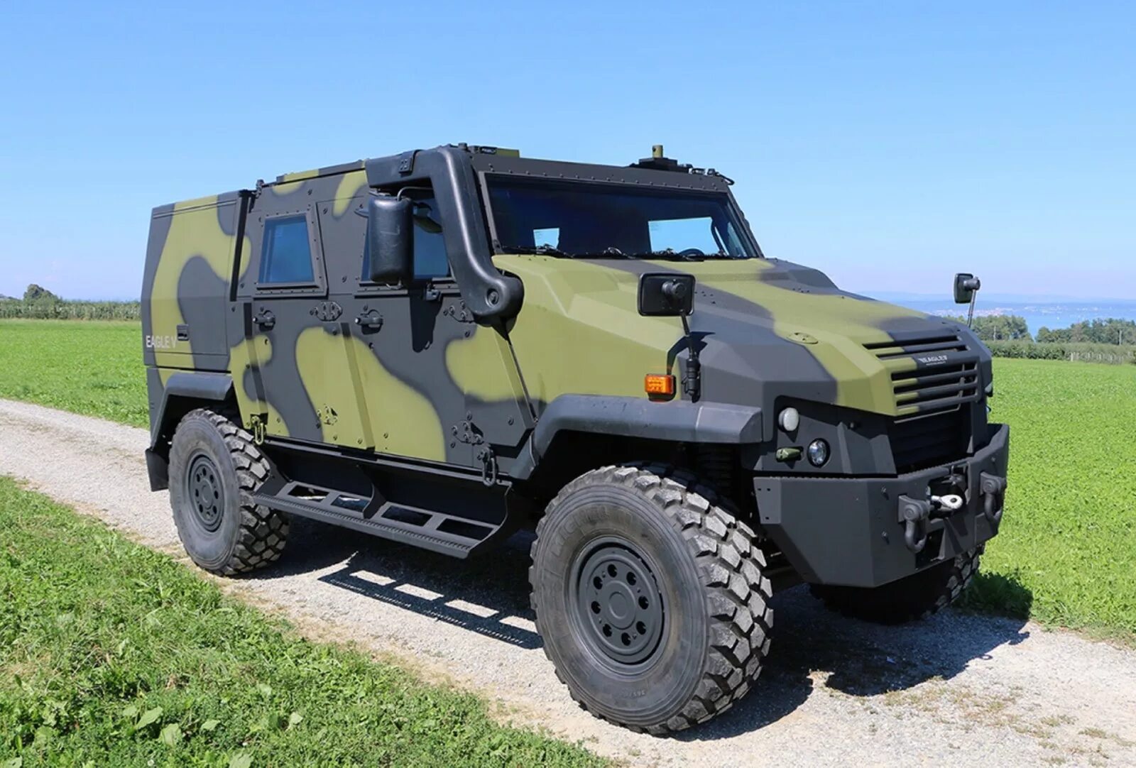 Eagle 4x4. Бронеавтомобиль mowag eagle. mowag eagle 5. автомобиль mowag eagle 4x4. автомобиль mowag eagle 5.
