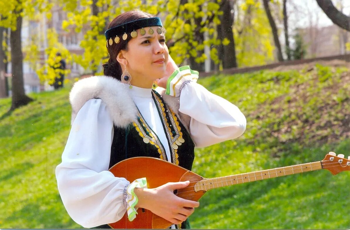 Какую башкирскую песню пела гостевая девушка