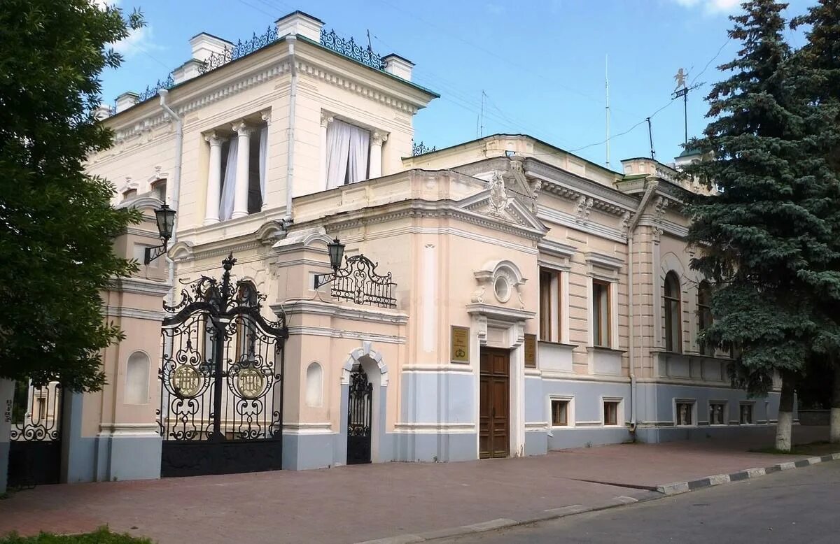 Здание дворянского собрания ульяновск. Дворец бракосочетания ульяновск гимова. Загс ульяновск дворец бракосочетания. Городская усадьба ульяновск. Дворец бракосочетания ульяновск.