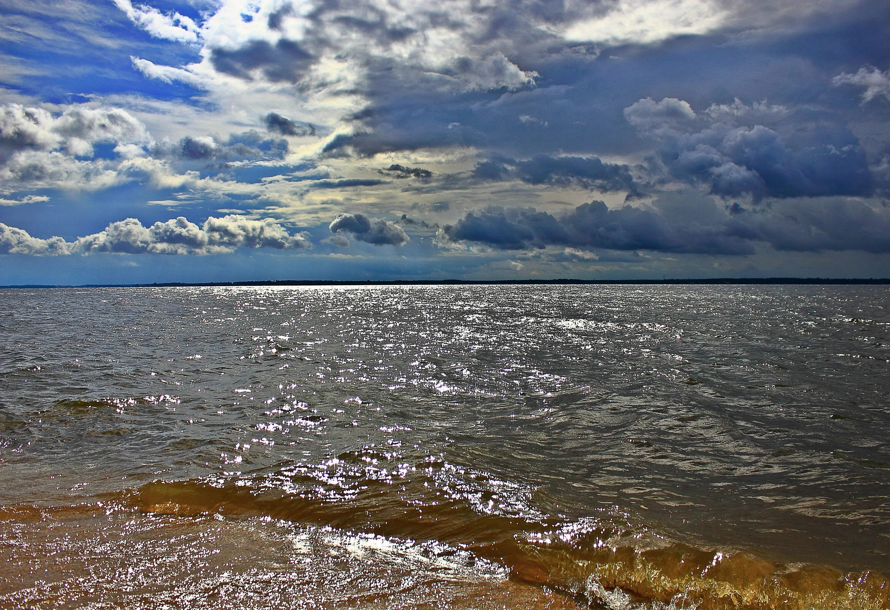 Вода горьковское море. Зеленый мыс горьковское водохранилище. Красота горьковского моря. Горьковское море городец. Горьковское море цветение.