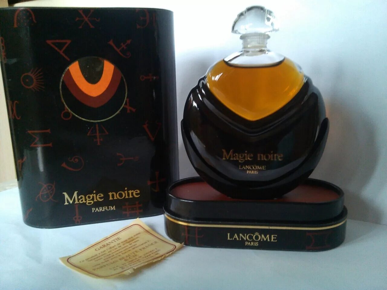 Lancome magie noire w 100ml Tester. Духи Lancome magie noire СССР. Блэк Мэджик туалетная вода. Блэк Мэджик духи женские. Туалетная вода magic