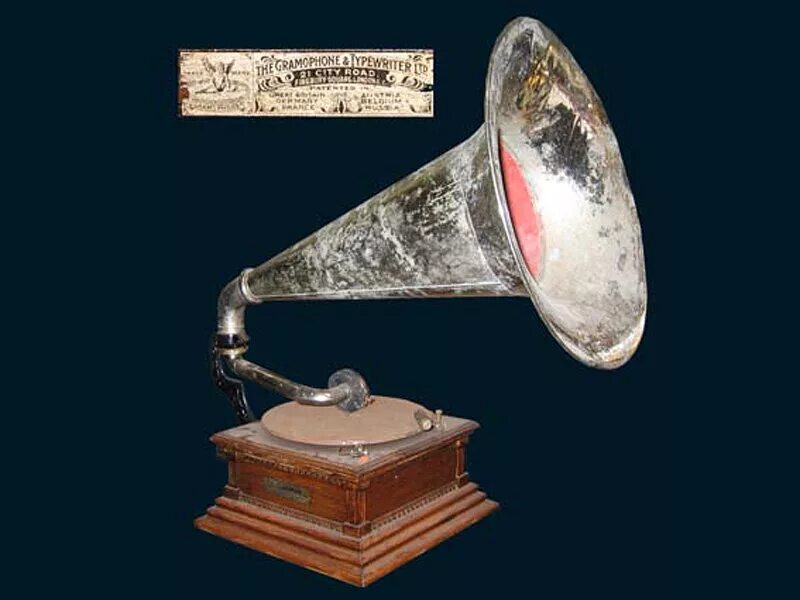 Граммофон части. Граммофон 1903 года. Первый граммофон в России. Граммофон 1888 года. Труба рупор старинного граммофона.