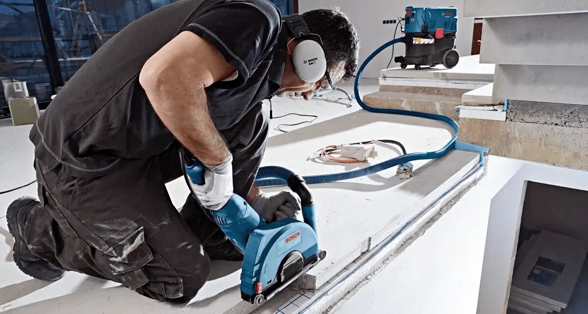 Штробление стен под проводку инструмент. Штробление стен. Makita sg150. Штроборез макита sg 150. Bosch gnf 35 ca, 1400 вт.