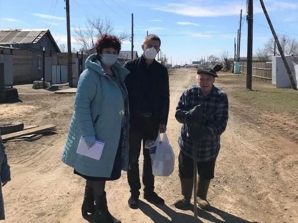 Погода в халилово гайский. Посёлок халилово оренбургская область. Станция халилово оренбургская область. Лылово оренбургская область. Посёлок халилово оренбургская область.