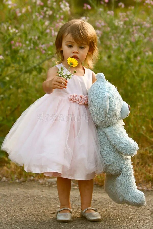 2 years old girl