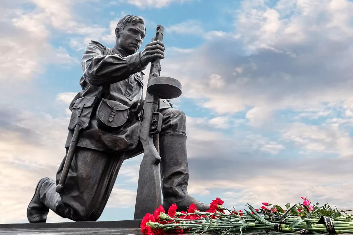 Памятник солдата картинки. Памятник неизвестномутсолдату. Памятник неизвестному солдату в муроме. Памятник солдата картинки. Памятники неизвестного солдата новокузнецк.