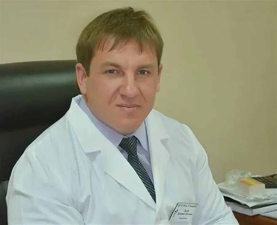 Главный врач абакана. Тихонович абакан. Главный врач абакана. Главный врач абаканской городской больницы. Главный врач абакана.