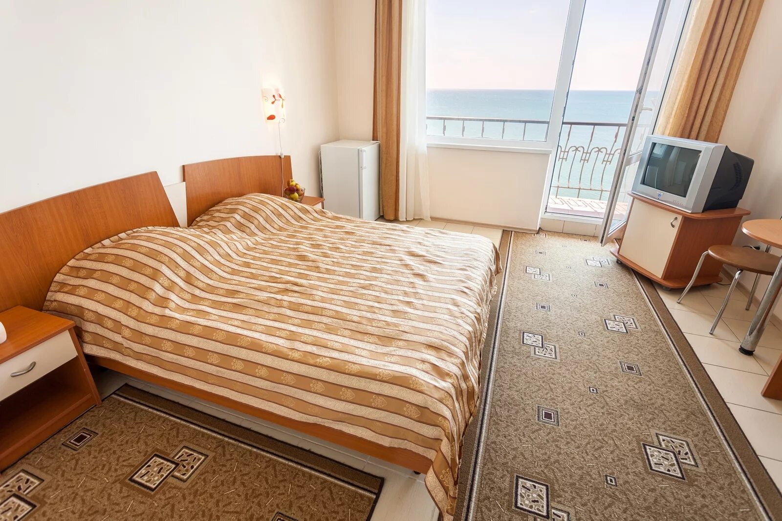 Парадиз николаевка крым. Николаевка номер. Гостевой дом 33 удовольствия николаевка крым. Крым согдиана николаевка ,пансионат. Жемчужина николаевка.