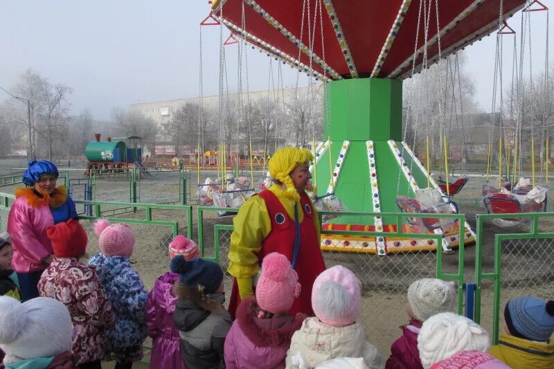 Детские сады ртищево. Парк города Ртищево. Ртищево парк культуры и отдыха. Городской парк культуры и отдыха Ртищево. Парк аттракционов Ртищево.