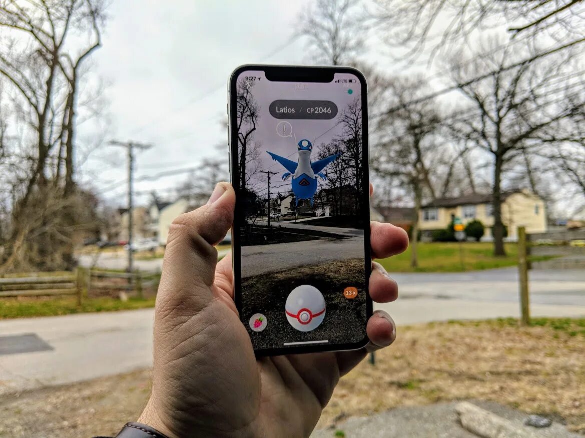 Игра iphone x. Ar игры. Дополненная реальность в мобильных играх. Augmented reality игры. Дополненная реальность на улице.