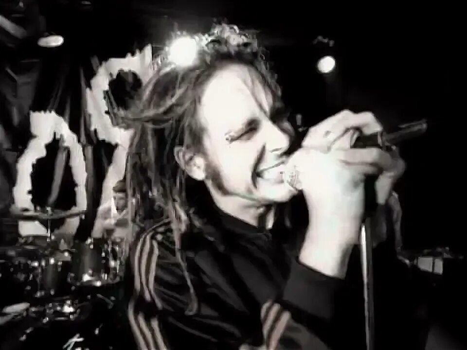 Korn dead. Korn blind. korn blind группа. korn blind фото. korn skrillex.