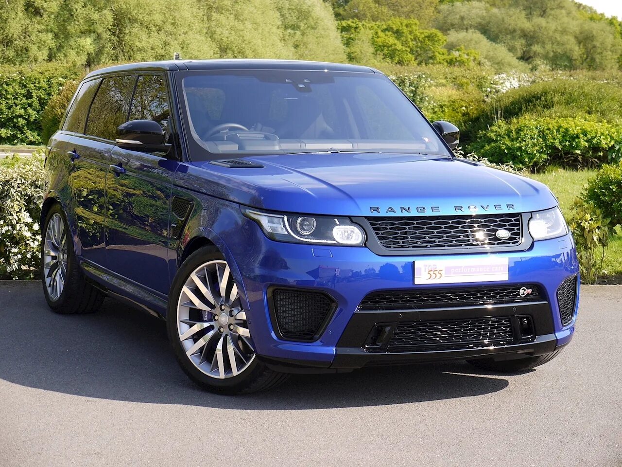 Rover rover sport svr. Ленд Ровер SVR. Рендж Ровер SVR. Range Rover SVR 2017. Land Rover range Rover Sport 2017.