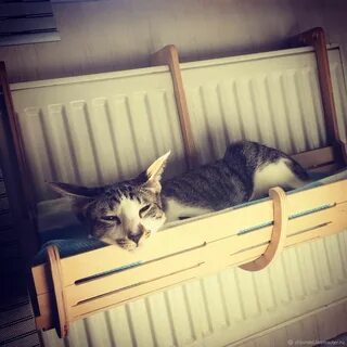 Лежанка на батарею
