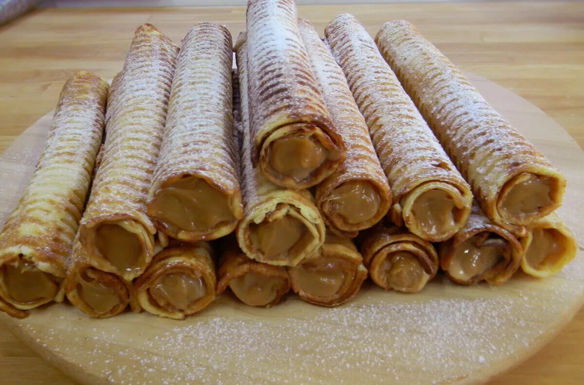 ванильные трубочки. вафельные трубочки 2000е. шоколадный чак чак. торт с кукурузными палочками и ирисками. испанские палочки чуррос.