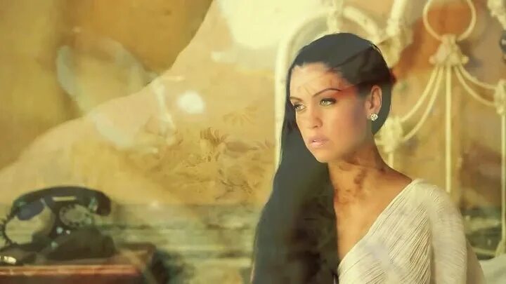 обложка альбома mia. Mia martina - tu me manques album. Mia martina beast. Mia martina tu manques. миа мартина.