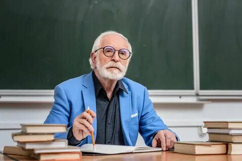 Профессор читающий курс