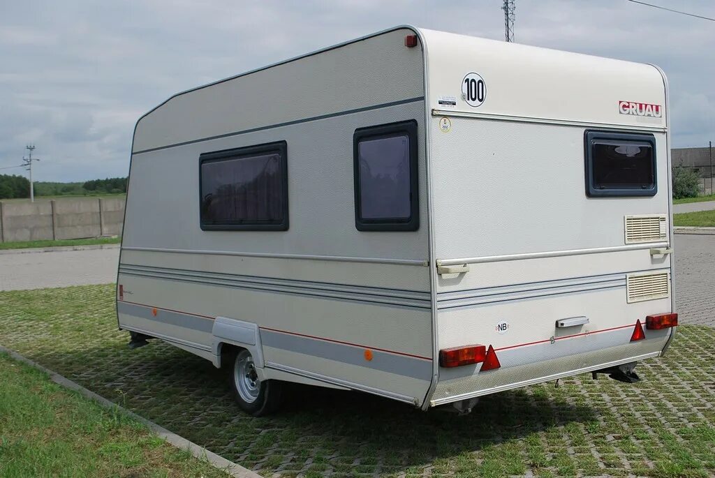 Прицеп-дача Gruau Caravan, 1989. Gruau прицеп дача производитель. Прицеп для кемпинга. Автодом прицеп. Аренда прицеп дом