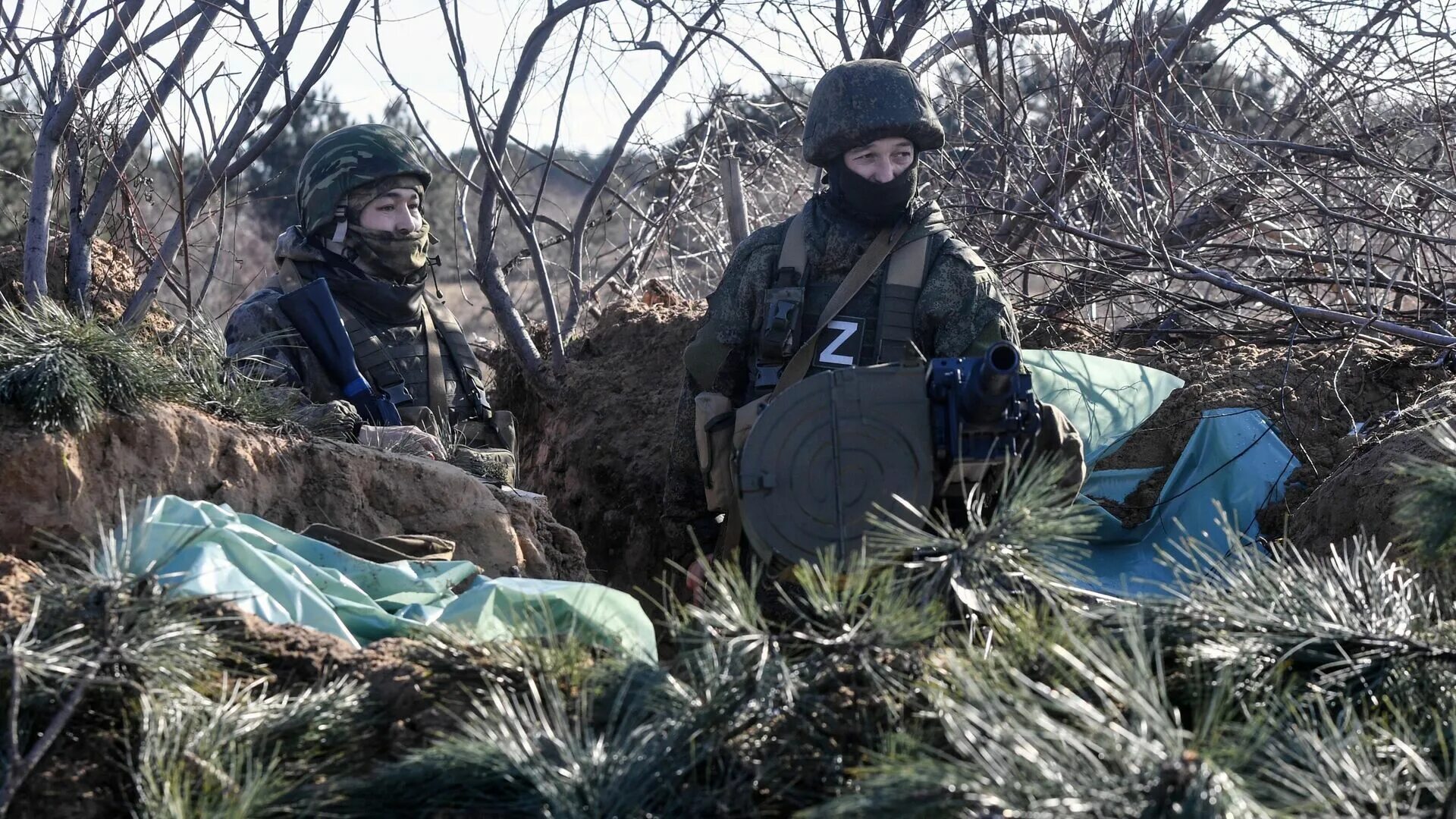 Украинские военные в окопах. Раненные российские военные на Украине 2022. Военная спецоперация на Украине.