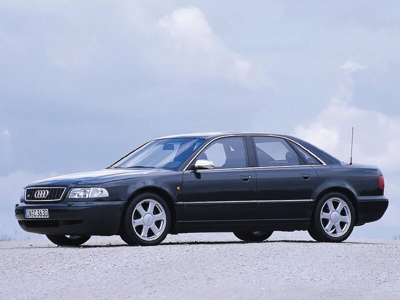 Ауди а8 кватро 1998. Audi s8 1996. Audi a8 d2 1994. Ауди премиум класса до 2000 года. Ауди а8 1998.