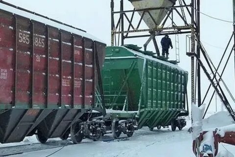Загрузка вагона