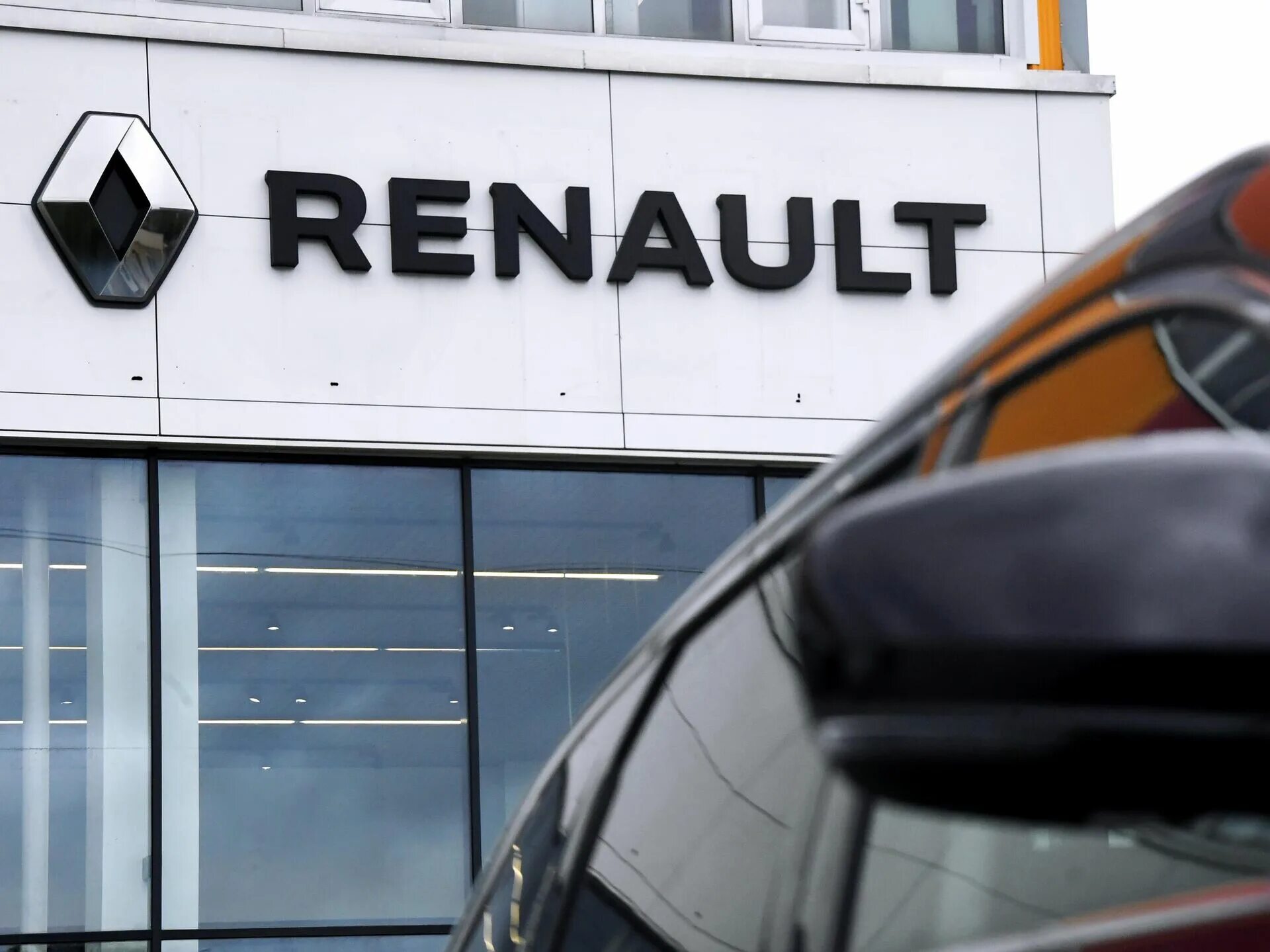 Renault продали