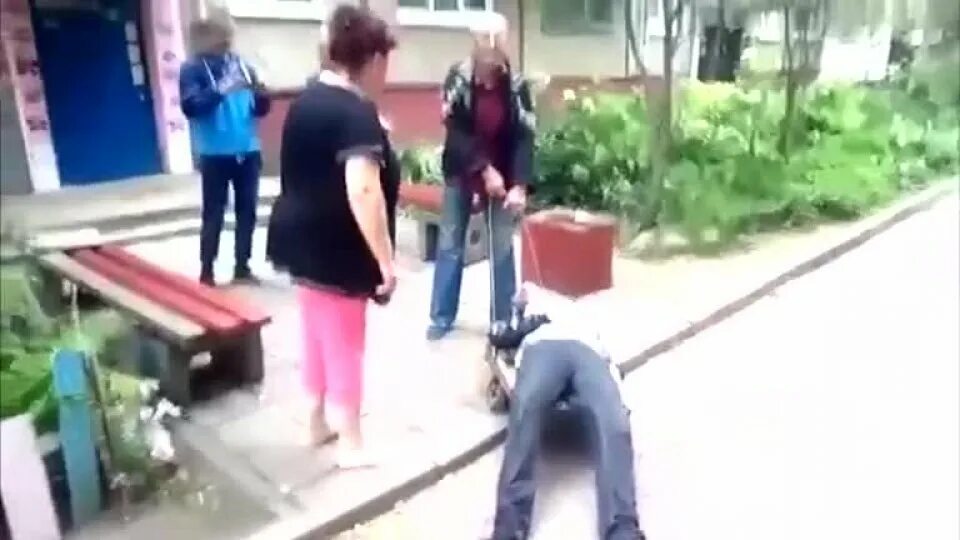 Подвез пьяную девушку