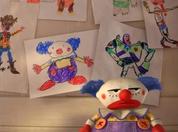 Chuckles painted the toy box brown слушать. Copy the table. Клоун из истории игрушек 3. Обезьянка chuckles. Where s the toy soldier перевод.