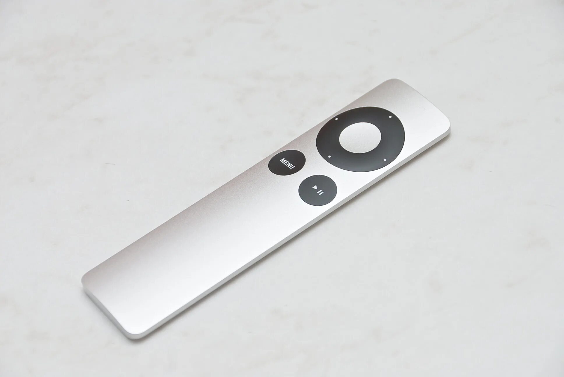 Пульт эппл тв. Пульт Ду Apple TV Remote. Пульт эпл Ремоте. Пульт Эппл ТВ 1 поколения. Пульт от Эппл ТВ 20201.